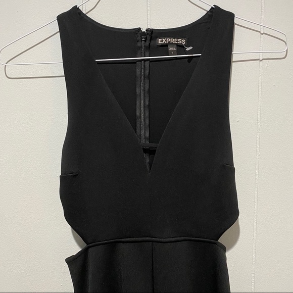 Express Cut-Out Fit And Flare Dress NWOT - Picture 5 of 8